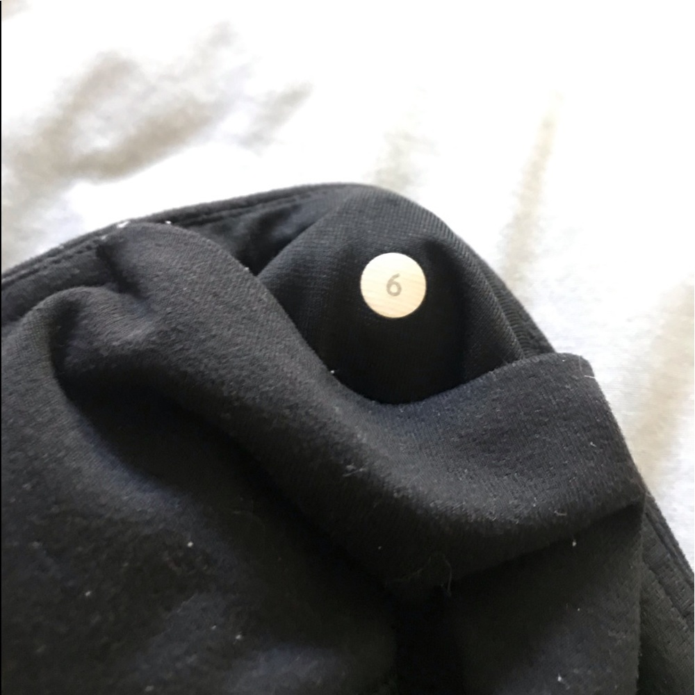 Lululemon leggings - Picture 2 of 4